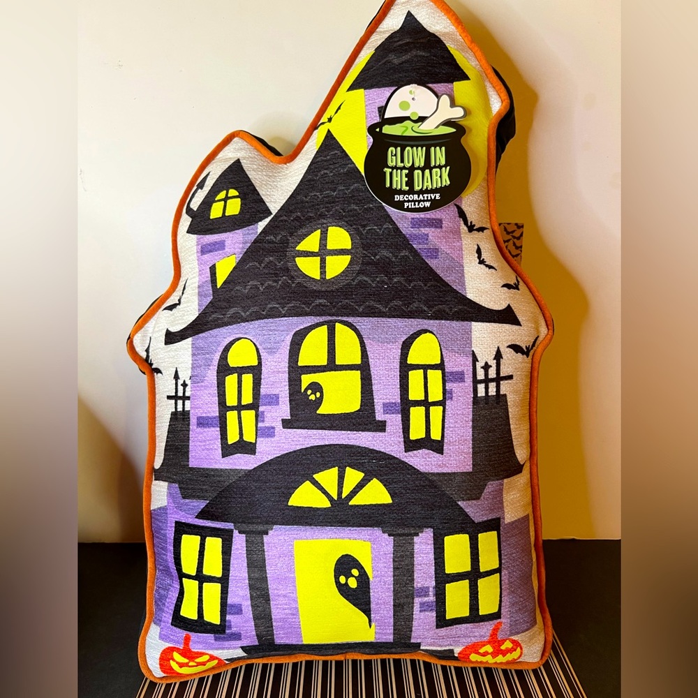 Tall Halloween Glow in the Dark Haunted House Pillow Cushion Ghosts Bats Windows